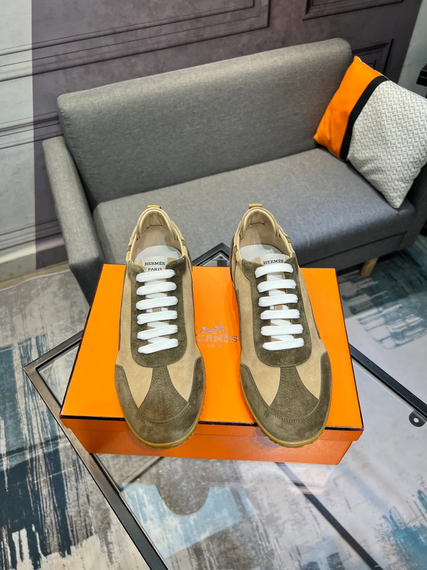 Men's shoes 💰700 [HERMES] Hermès - High-end quality original order 🔍🔍 - Upper: 🔝 cowhide suede splicing design - Inner lining: imported mixed sheepskin - Outsole: TPR foam · Rubber: two-color combined molding outsole - Super high quality control · Fine workmanship: highlighted (high-end, luxury, grade) -Size: 38-44 (45, 46, can be customized)